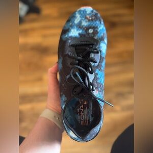 Under Armour Hovr Sonic 5 Black and blue Athletic Shoes with Bluetooth